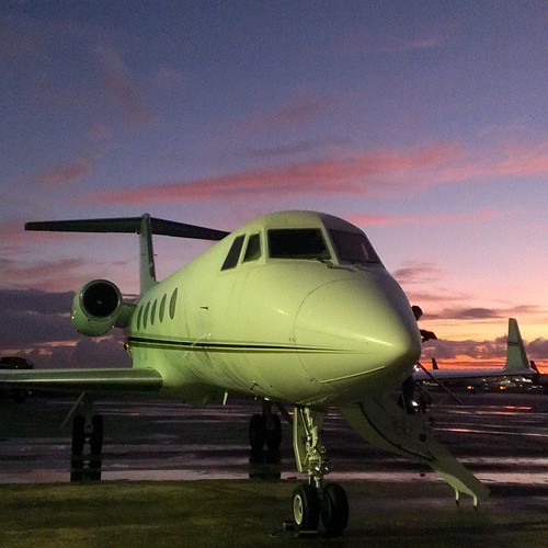 square aircraft aviation jet business squareformat g2 gulfstream iphoneography instagramapp uploaded:by=instagram foursquare:venue=4bbe3fff53e99521c1f92ca9 ilobsterit