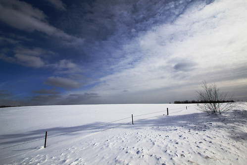 winter sky snow cold field wisconsin clouds fence frozen farm pasture barbedwire