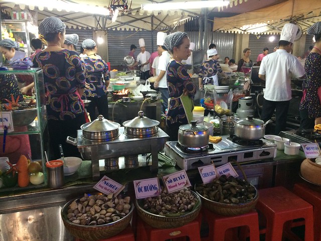 Hai Lua night market restaurant
