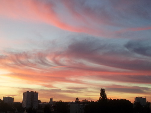 sunrise day ciel lemans levédesoleil flickrandroidapp:filter=none pwpartlycloudy