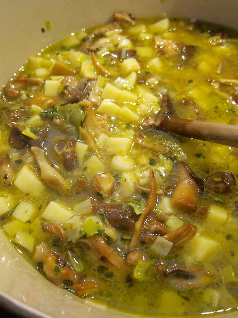 Roasted Mushroom Soup with Potatoes and Leeks
