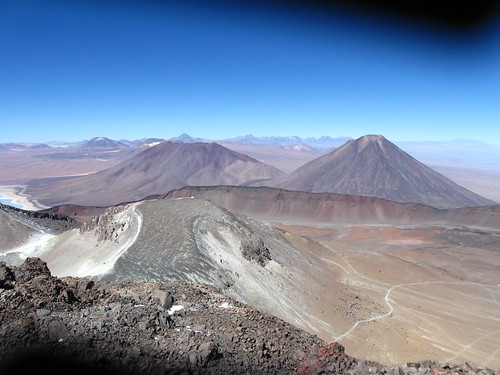chile volcano bolivia climbing summit altiplano sanpedrodeatacama licancabur sairecabur juriques