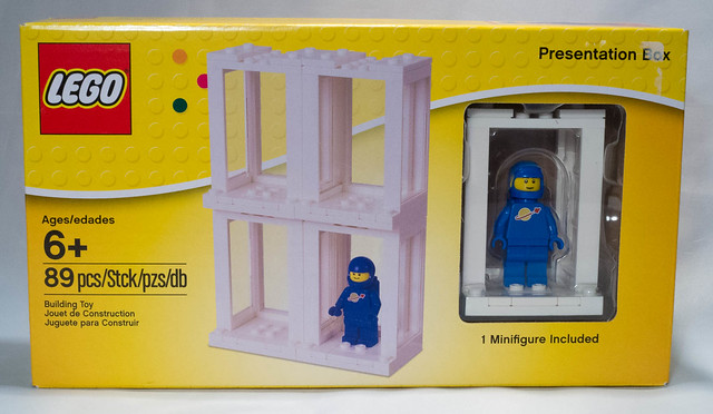 REVIEW LEGO Minifigure Presentation Box