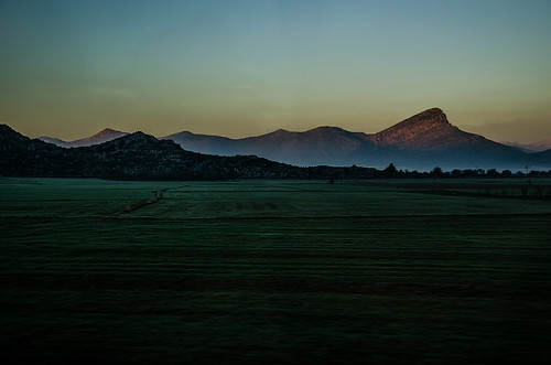 morning mountain green field fog sunrise turkey dawn nikon asia türkiye antalya nikkor vr afs 尼康 18200mm 土耳其 f3556g ニコン 18200mmf3556g d5100
