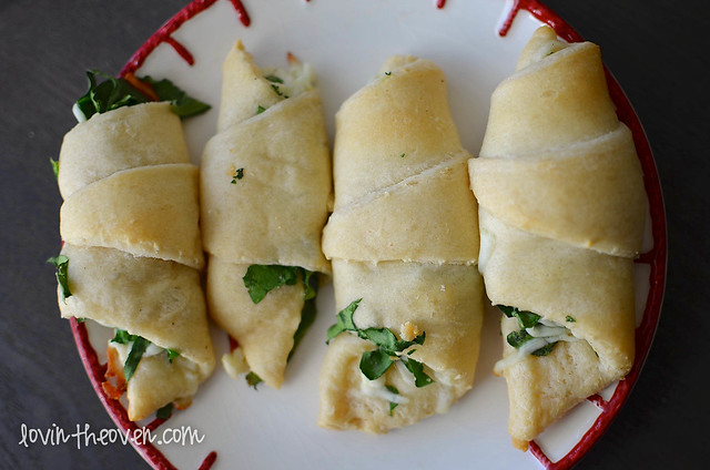 Cheesy Spinach Crescent Rolls - Lovin' From the Oven