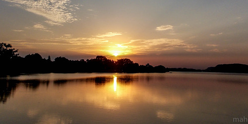 morning sun lake reflection water minnesota clouds sunrise skyscape landscape dawn september winona daybreak