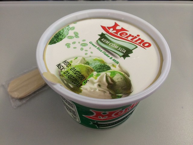 Green ice flake ice cream - Philippine Airlines