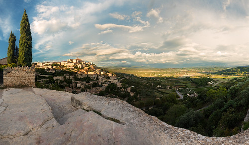 trees houses light sunset shadow sky panorama cliff sun house france tree green nature rock clouds landscape evening town nikon frankreich rocks afternoon village pano hill cliffs paca hills valley cypress provence luberon gordes d800 vaucluse provencealpescôtedazur nikond800