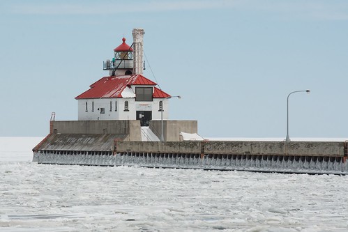 Duluth Ship Canal - South Pier Lighthouse