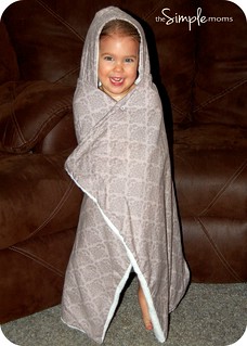 function and style meet baby essentials :: bella bundles :: towel hoodies :: review + giveaway