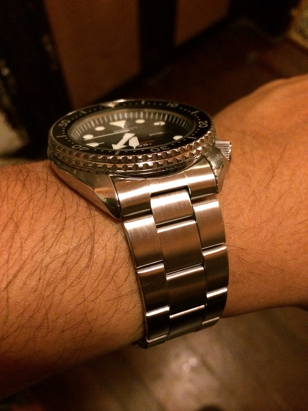 Seiko SKX Oyster bracelet with hollow endlinks great price The Dive Watch Connection