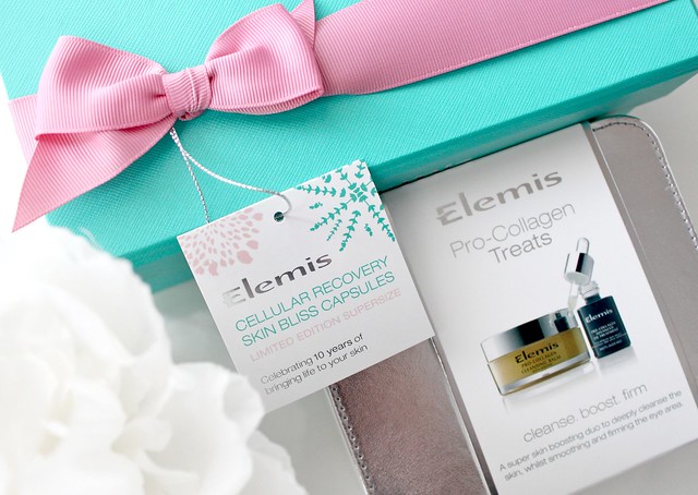 Elemis Limited Edition Gift Sets, Elemis Limited Edition Cellular Recovery Skin Bliss Capsules, Elemis Pro-Collagen Treats, Elemis Skincare Sets.jpg