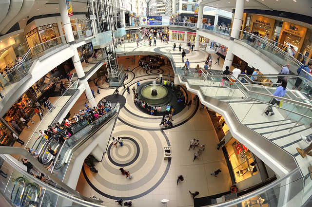 Retail patterns - Eaton Centre shopping mall, Toronto