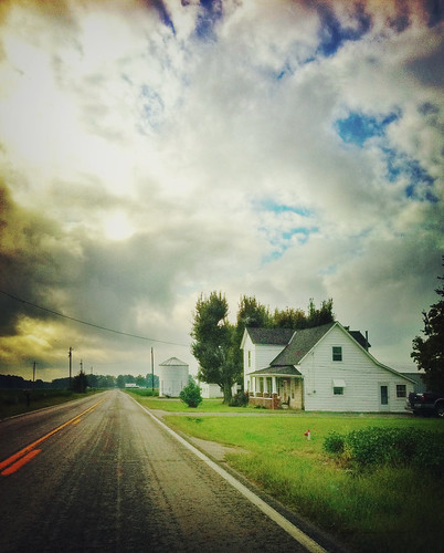 ohio summer sky clouds rural landscape geotagged photography midwest skies country september geotag app facebook 2011 handyphoto highlandcounty mobileography phoneography iphone4 iphonephoto iphoneography iphoneedit snapseed jamiesmed