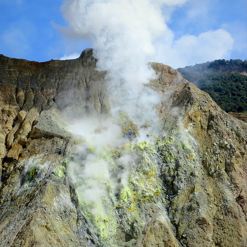 indonesia square landscape volcano java scenery smoke steam mount crater squareformat bandung eruption garut papandayan peterch51 cisurupan