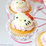 Gluten free lemon & raspberry cream cupcakes