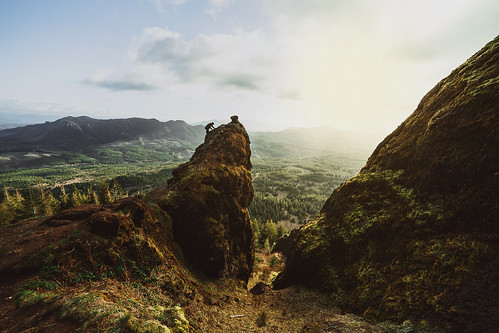 saddlemountain saddlemountainstatepark oregoncoast hiking climbing climber sunset sun clouds cliff cliffs brianstowell brianstowellphotography brianstowellphoto brianstowellphotos brianstowellphotographer oregon exploregon traveloregon or westcoast northwest nw pacificnorthwest pnw cascadia portlandphotographer oregonphotographer pacificnorthwestphotographer landscape landscapes landscapephotography landscapephotographer nature outdoor outdoors earth earthporn wildsights wildernessculture explore exploring exploration adventure wanderlust livefolk liveauthentic travel travelphotography canon 5d canon5d statepark oregonstatepark