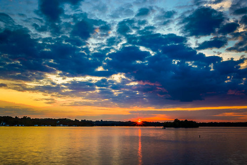 blue sunset sky orange lake water wisconsin colorful unitedstates refelctions delafield lakenagawicka