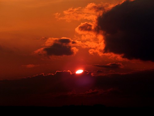 light sunset red sky orange sun rot nature clouds licht nikon sonnenuntergang natur himmel wolken coolpix sonne nationalgeographic 2014 nikoncoolpix beautifulearth wonderfulworld yabbadabbadoo l820 caledoniafan coolpixl820 nikoncoolpixl820 potd:country=de
