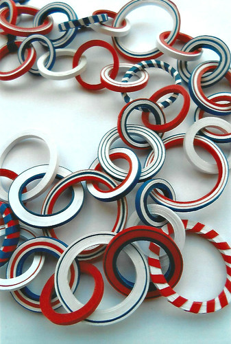 ring-coil-paper-necklace