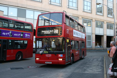 United Transit VP105 on Route H91, Hammersmith