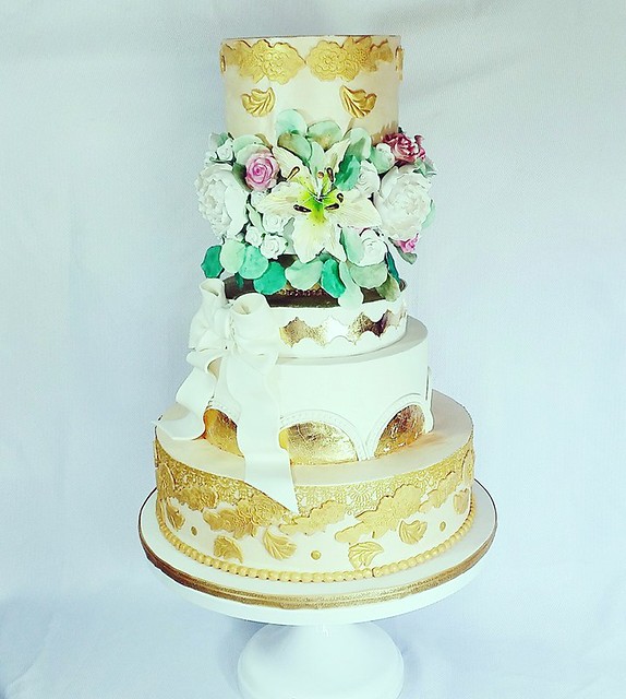 Cake by Dolcetto Cakes