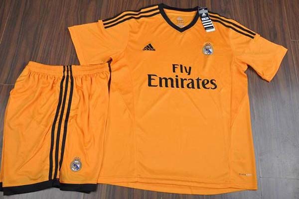 Conoce la nueva indumentaria del Real Madrid para la temporada 2013-2014