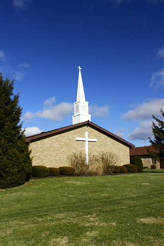 ohio white brick church cross steeple peebles
