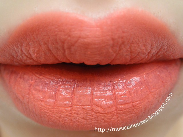 Etude House Color Lips Fit Swatch BE101
