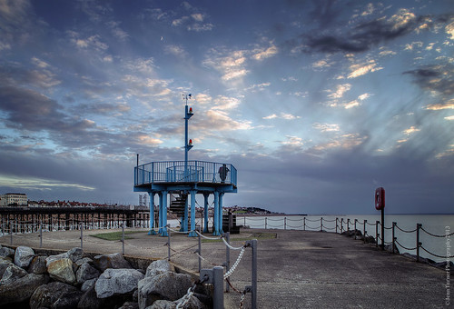 blue sunset water clouds canon evening bay town kent seaside jetty tide platform shift coastal walkway 24mm railing tilt herne 6d