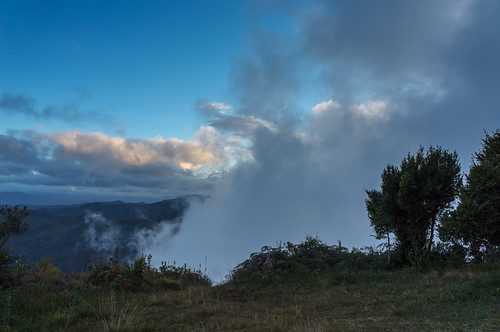 wolken berge landschaft lavega jarabacoa karibik mogote dominikanischerepublik nordamerika cordilleracentral