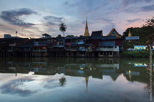 city sunset sky reflection horizontal river thailand evening cloudy tranquility copyspace chanthaburi