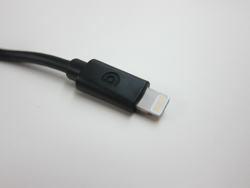 Griffin Coiled USB-to-Lightning Cable - Lightning Head