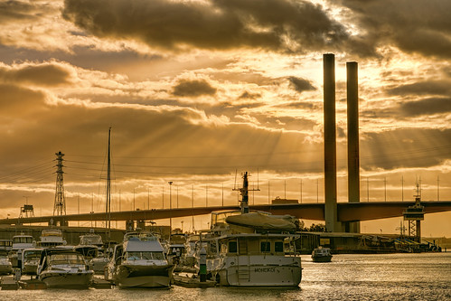 sunset australia melbourne docklands boltebridge