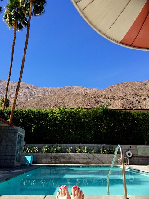 Palm Springs Orbit In - Pool View