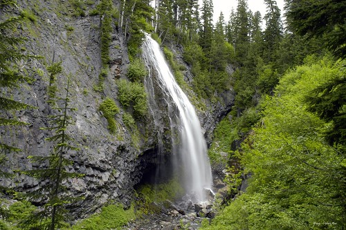 landscape waterfall nikond100 mountrainier naradafalls