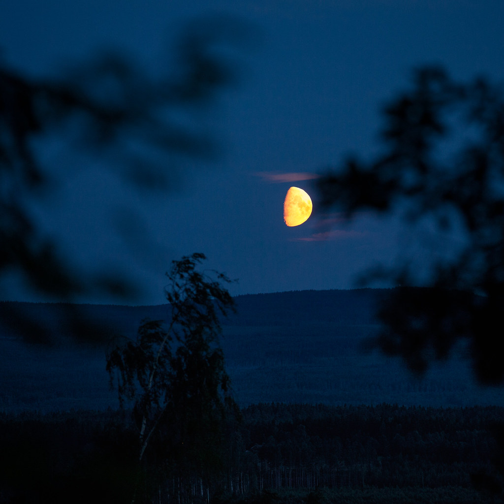 Moon over Siljansnäs