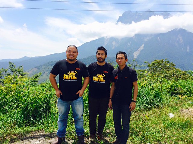 SuriaFM with the wounded mt.kinabalu