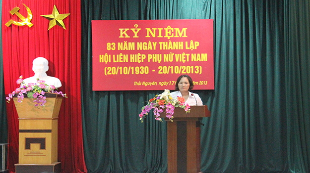 Lễ mít tinh kỷ niệm 83 năm Ngày thành lập Hội Liên hiệp Phụ nữ Việt Nam.