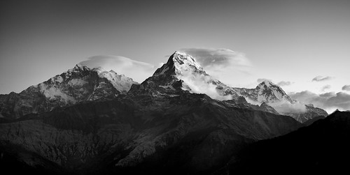 nepal blackandwhite white mountain black monochrome south himalaya annapurna himalayas dakshin