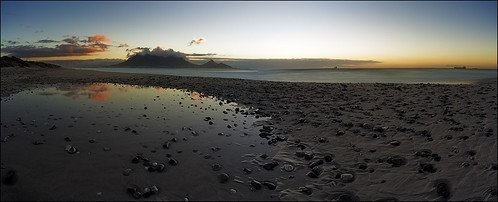 ocean longexposure sunset panorama water clouds southafrica capetown atlantic sunsetbeach tablebay tablemountain 30seconds robbenisland ef1740mml canoneos6d