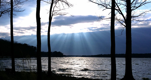 lake water clouds rays sundaypark brandermill swiftcreekreservoir