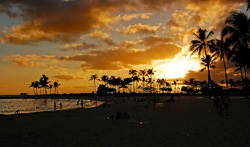 ocean sunset sky silhouette clouds hawaii nikon waikiki oahu horizon pacificocean yabbadabbadoo d40 nikond40 dukekahanamokubeach ftderussy
