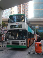 筲箕灣巴士總站的新巴18X巴士