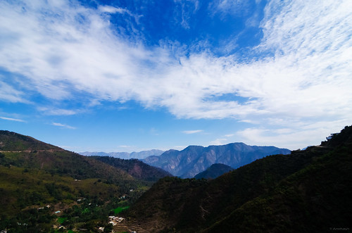 sky india nikon view tokina valley himalayas landscapephotography neelkanth uttarakhand incredibleindia paurigarhwal d7000 amritash narnarayanrange viewfromneelkanth manikoot brahmakootvalley vishnukoot