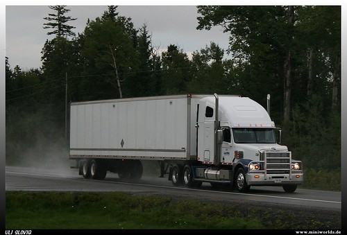 ontario canada america truck box marathon motel camion trailer coronado amerika logistics kanada lastwagen koffer 1208 lkw glorias laster freightliner auflieger lowflak