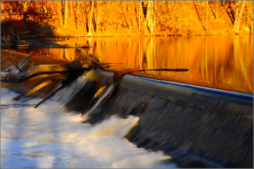 autumn reflection fall water colors flow waterfall raw dam logs flowing d300 joeldinda