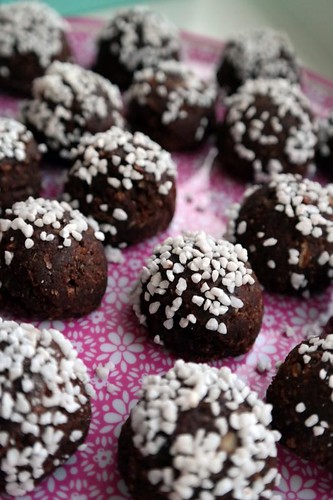 brownbutterchocolateballs