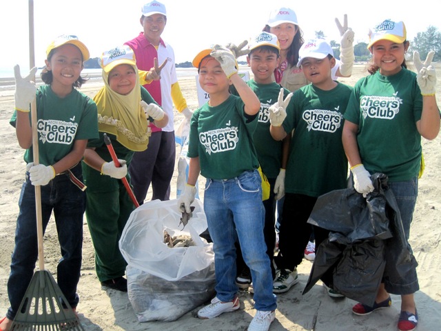 Amcc Kids Doing Their Part During The Coastal Clean Up