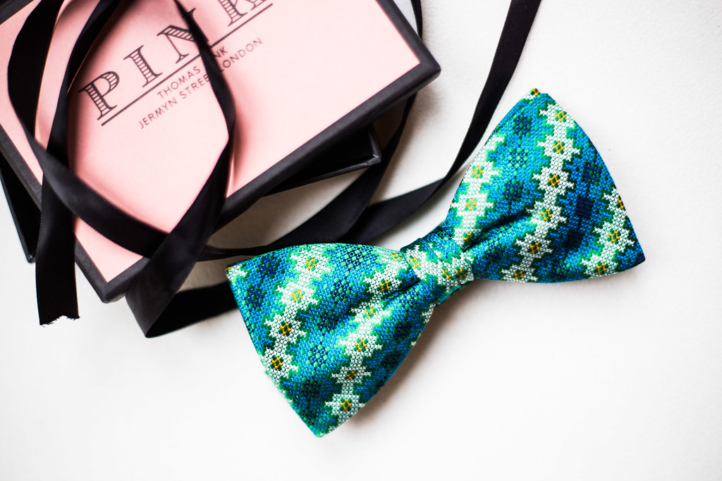 Thomas Pink bow tie